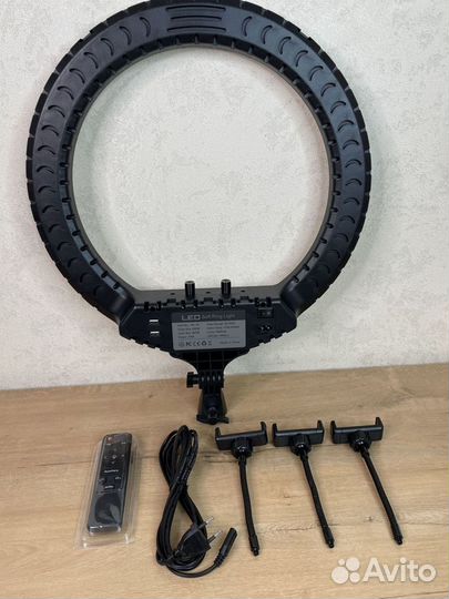 Кольцевая лампа RL18 профессиональная