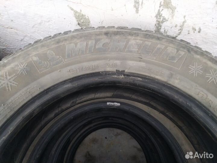 Michelin Alpin 5 205/60 R16