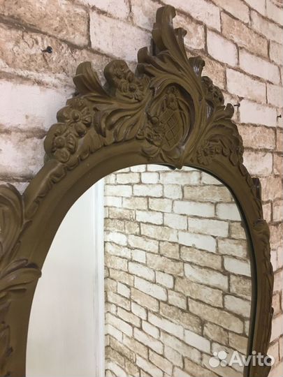 Винтажное настенное зеркало