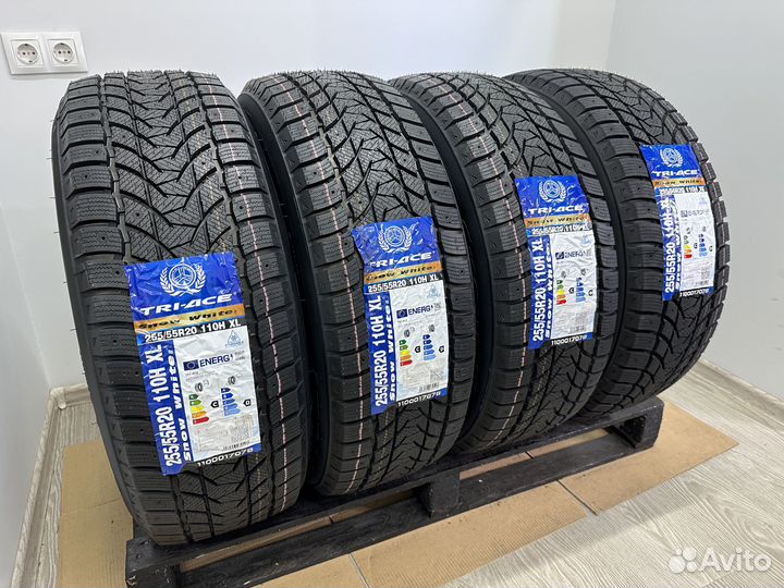 Tri Ace Snow White II 255/55 R20 110H