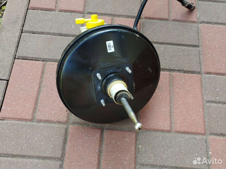 Главный тормозной цилиндр Skoda Octavia A4