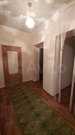 Дом 180 м² на участке 8 сот.