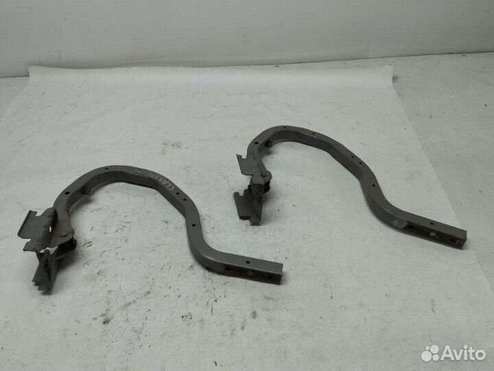 Петля крышки багажника Nissan Almera Classic