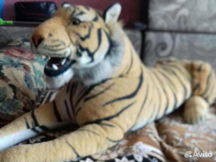 Большая мягкая игрушка тигр