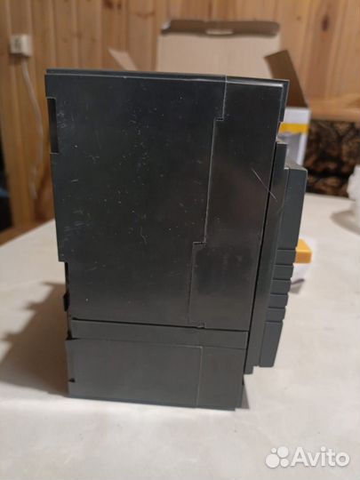 Автомат трехфазный 200А