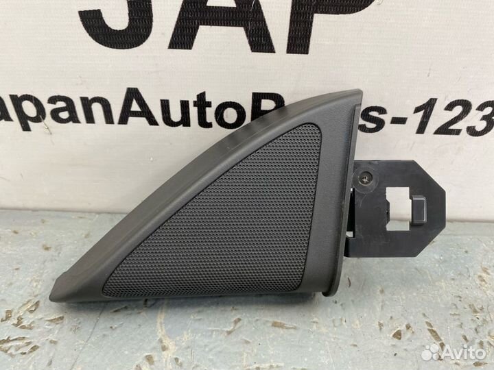 Крышка зеркала передняя левая Audi A5 8T cdnc 2010