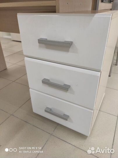 Письменный стол