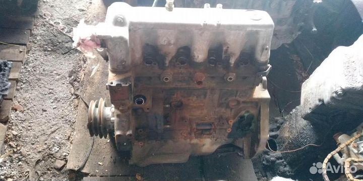 Двс без навесного mersedesbenz MB100 88г