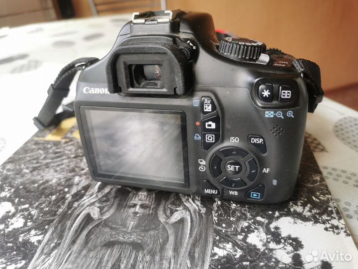 Зеркальный фотоаппарат Canon Eos 1100D Kit