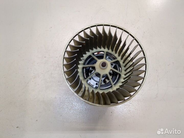 Двигатель отопителя BMW 5 E39