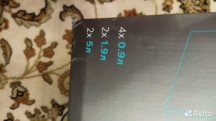 Набор пластиковых контейнеров