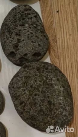 Камни вулканические застывшей лавы 3-5 тыс лет