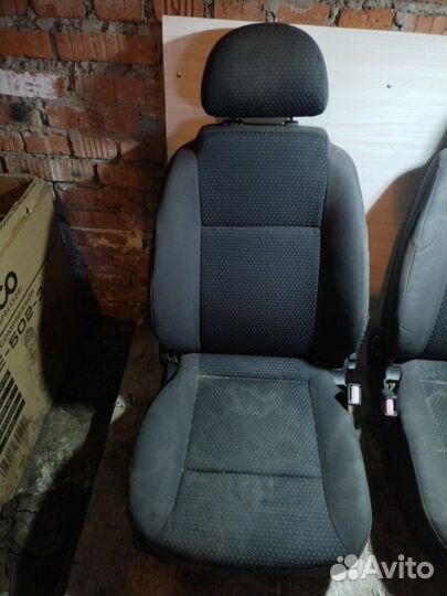 Сиденье переднее Chevrolet Aveo Т 200 B12S1