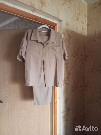 Костюм брючный женский