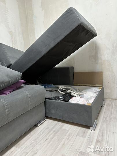 Большой угловой диван с атаманкой