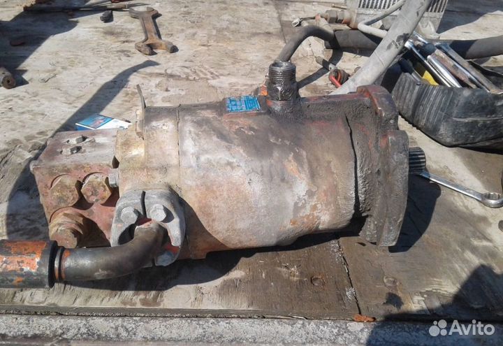 Гидромотор с миксера smf23