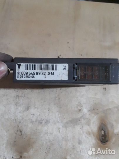 Блок управления GM 009 545 89 32 мерседес 140
