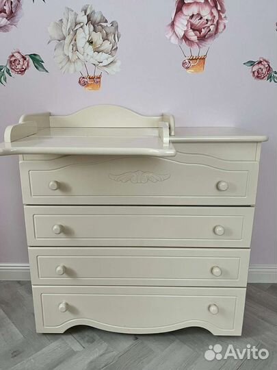 Детская кроватка гандылян+комод