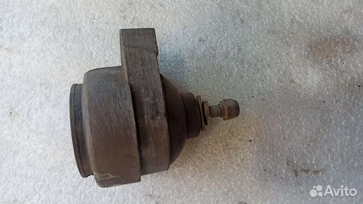 Опора двигателя правая Ford Focus 1