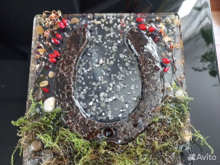 Настоящая старинная подкова на удачу