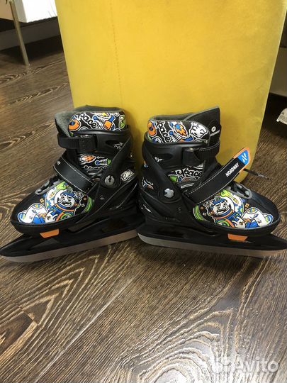 Коньки хоккейные