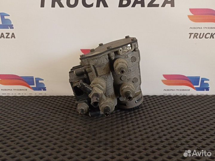 1747137 Кран управления тормозами прицепа