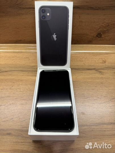 iPhone 11, 64 ГБ