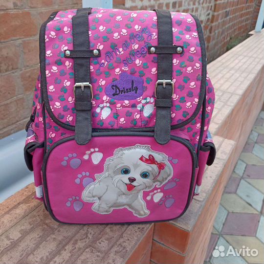 Школьный рюкзак