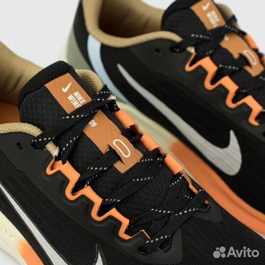 Nike Air Winflo 9 Black / Green / Orange