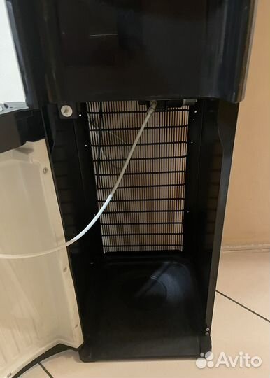 Кулер для воды с нижней загрузкой