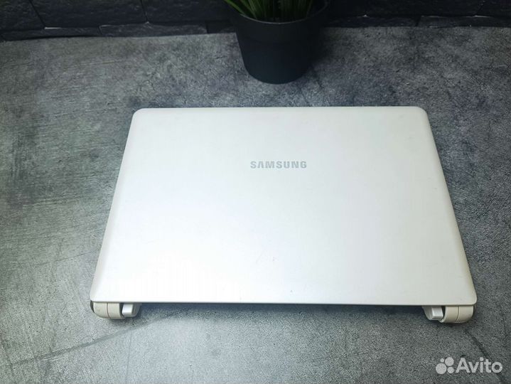 Нетбук Samsung