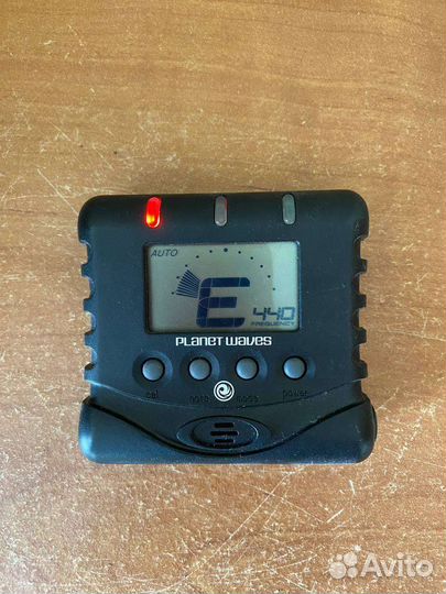 Тюнер для гитары