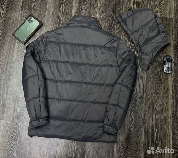 Легкие куртки Hugo Boss современные