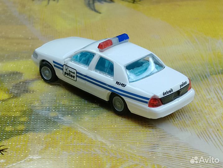 Ford Crown Victoria II (1997-2011) Detroit