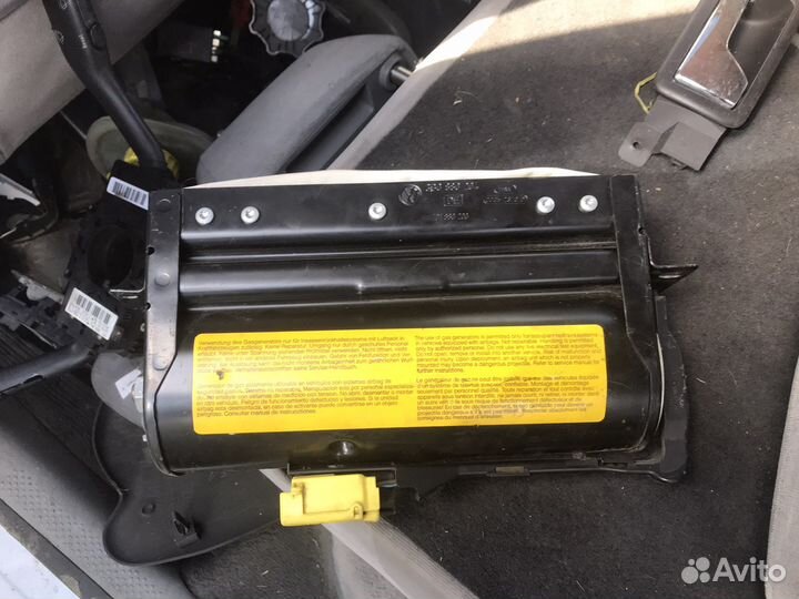 Подушка безопасности в торпеду VW Passat B5 2000