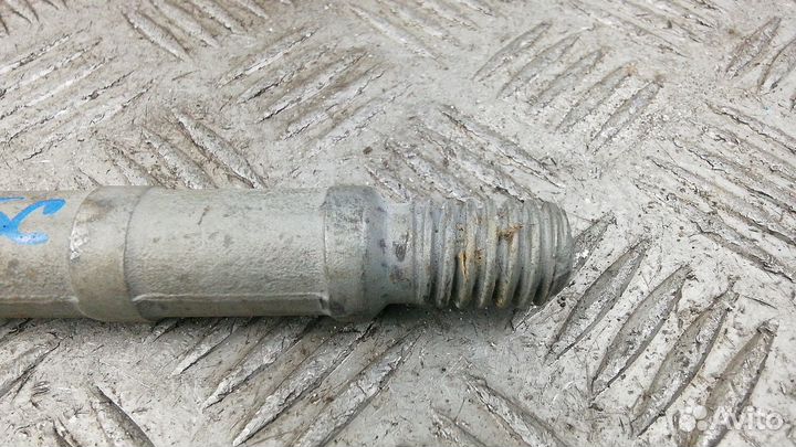 Крюк буксировочный volkswagen caddy 3 2004 2007