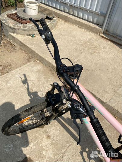 Велосипед скоростной 27.5 дюймов 18 скоростей