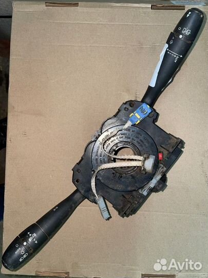 Подрулевой переключатель передний Peugeot 308