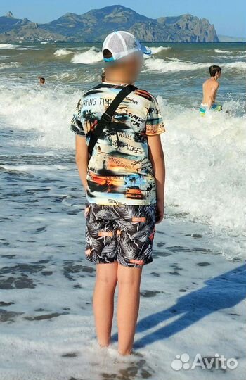 Пляжные шорты для мальчика р.164