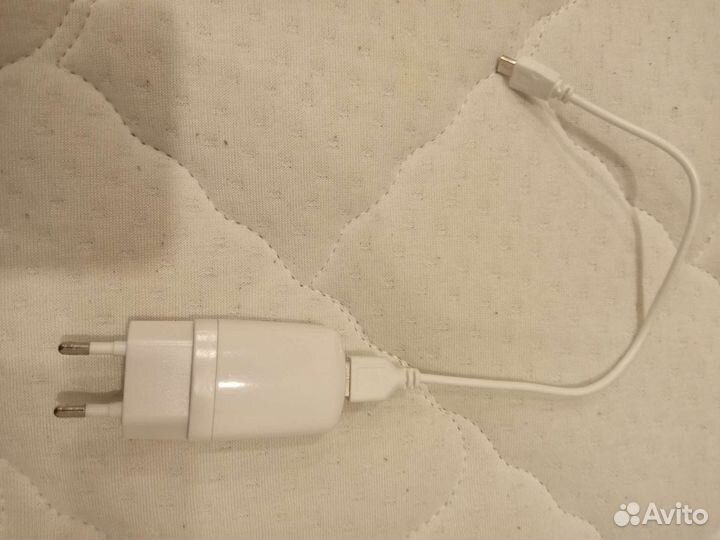 Зарядное устройство,адаптеры,кабели для смартфонов