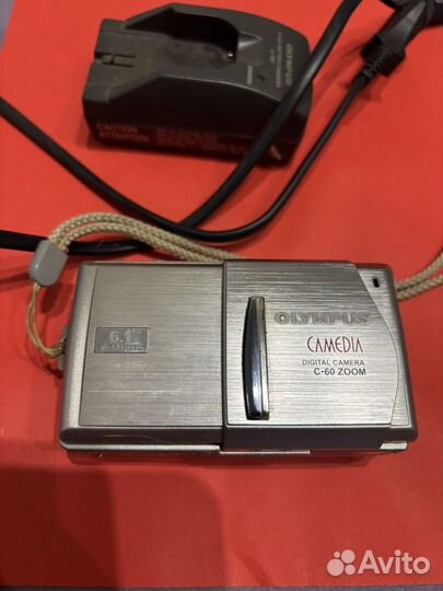 Olympus C-60 цифровой фотоаппарат