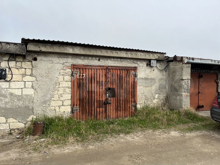 Гараж, > 30 м²