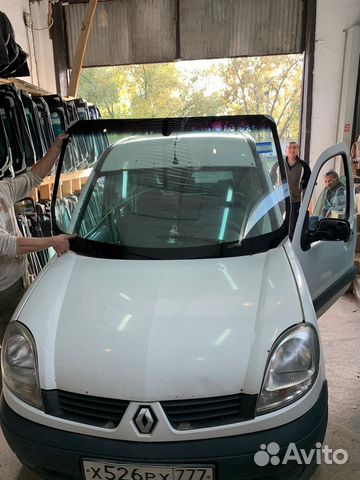 Лобовое стекло на Рено Кангу