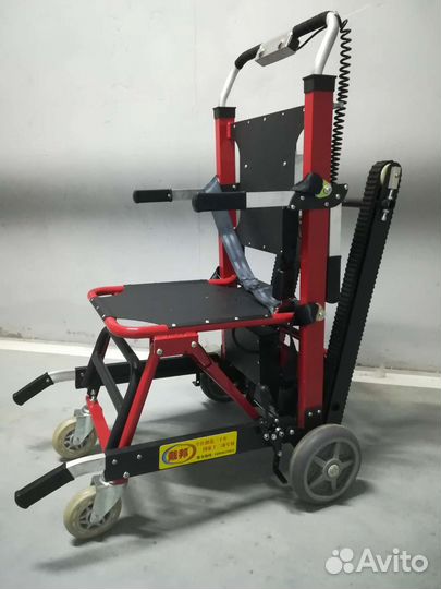 Гусеничный подъемник ступенькоход