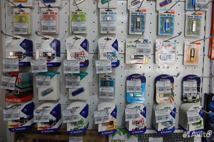 Флешки USB, SD, MicroSD. Переходники, картридеры