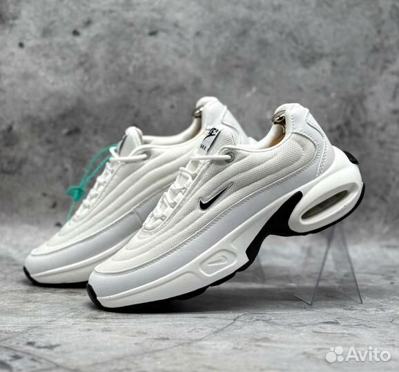 Кроссовки Nike