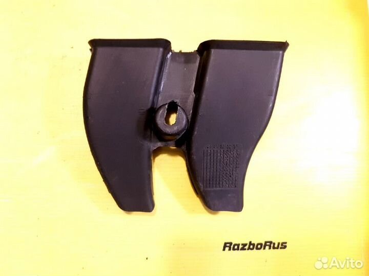 Воздуховод левый задний BMW 5 Series E60 E61 2003