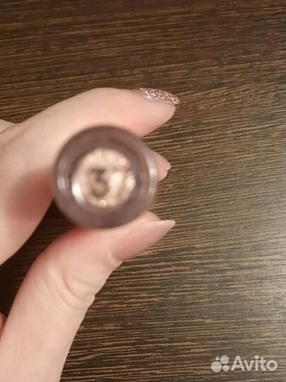 Блеск для губ с 3d эффектом