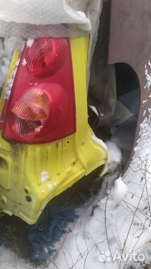Peugeot 107 крыло заднее правое
