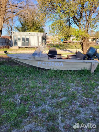 Моторная лодка